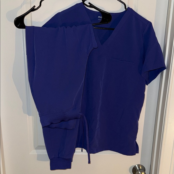 Other - Mandala Scrub Set